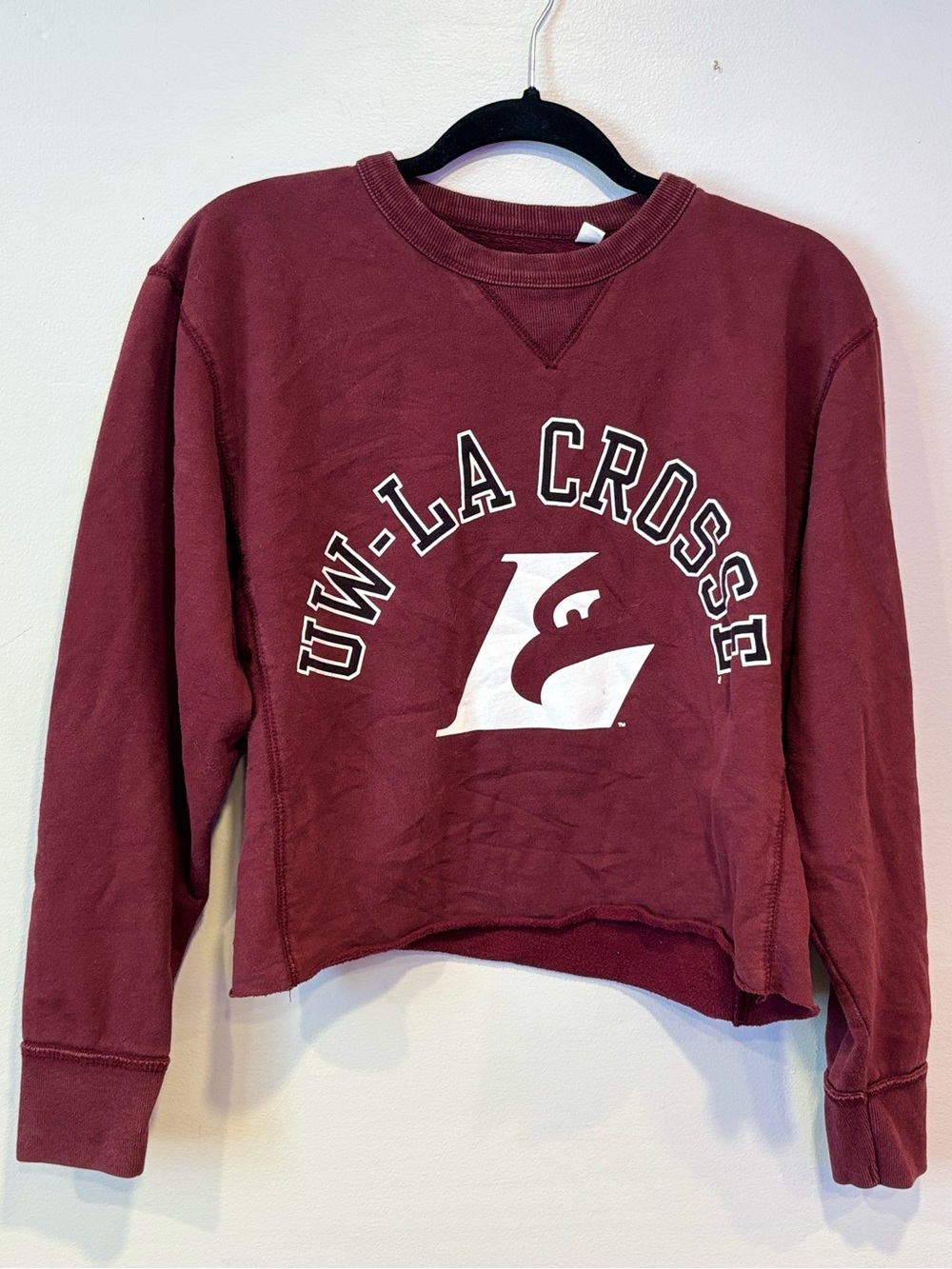University of Wisconsin-La Crosse Cropped Long Sleeve Shirt Unisex Small